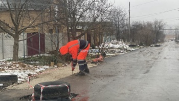 Новости » Общество: На Бодни в Керчи частично сняли новый асфальт