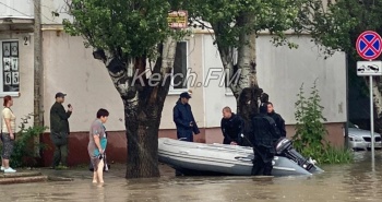 Новости » Общество: Из 257 пострадавших от потопа керчан администрация выплатила помощь только 23