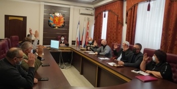 Новости » Общество: В Керчи сформировали новый состав Общественного совета