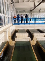 Рабочие без спецтехники и спецодежды: Аксенов посетил водоочистные в Керчи