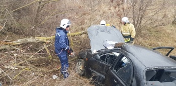 В Крыму «Daewoo» вылетело в кювет, пострадала женщина