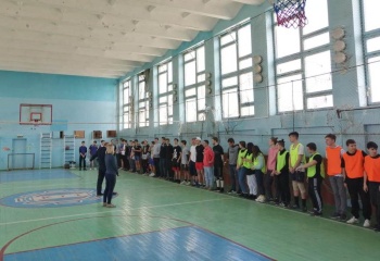 Новости » Спорт: Чемпионат по волейболу прошел среди студентов керченского техникума