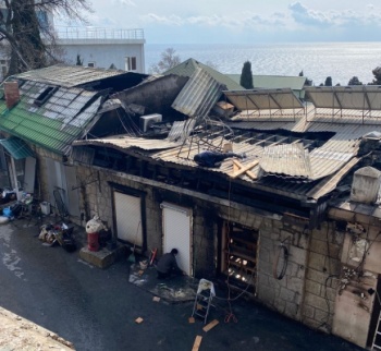 Двое рабочих сгорели на пожаре в Крыму