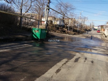 Новости » Общество: Водоканал Керчи устранил порыв на одну ночь