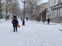 По Крыму на выходные объявили штормовое: обещают снег и ветер