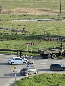 На перекрестке Блюхера-Буденного произошло ДТП с участием военного «Урала»