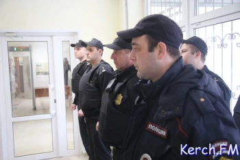 В Крыму эвакуируют здания судов и вузов из-за сообщений о минировании