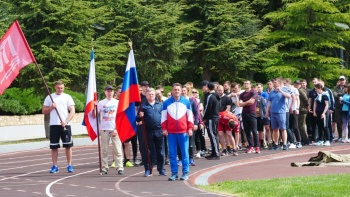 Новости » Общество: Сотрудники Керченской природоохранной прокуратуры получили знаки отличия ГТО