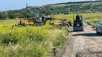 Новости » Общество: По Крыму завершаются работы по грейдированию дорог