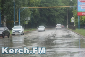 Новости » Общество: В Крыму на выходных прогнозируются дожди с грозами и до +24 градусов