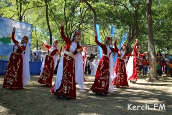 Новости » Общество: Аксенов разрешил массовые мероприятия на Курбан-байрам