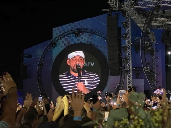 В Крыму 20 тысяч человек спели «Сансару» вместе с Бастой