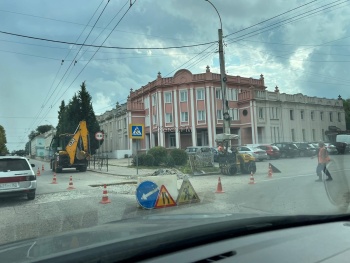 Провал дороги на Свердлова готовятся ремонтировать