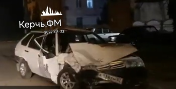 Новости » Криминал и ЧП: В Керчи после лобового столкновения на Годыны все остались живы