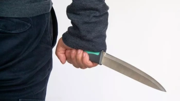 Новости » Криминал и ЧП: Крымчанин пырнул ножом свою знакомую и бросил умирать на улице