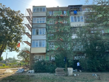 Новости » Общество: Еще один дом в Аршинцево в Керчи капитально отремонтируют