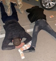 Новости » Криминал и ЧП: Четырех сотрудников администрации Симферополя поймали на взятке