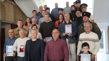 Новости » Общество: Торжественное собрание ко Дню народного единства прошло в Керчи