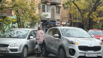 Новости » Общество: На Орджоникидзе в Керчи столкнулись автомобили