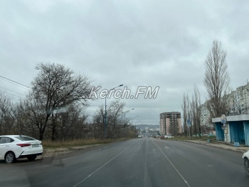 На ШГС в Керчи укрепили обочины после ремонта дороги