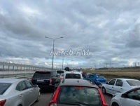 Новости » Общество: Перед Новым годом на Крымском мосту увеличат число сотрудников и пунктов досмотра