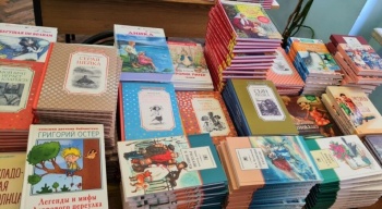 Новости » Общество: В Крыму не хватает детской литературы