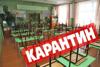 Новости » Общество: В Крыму в 17 школах дети ушли на карантин