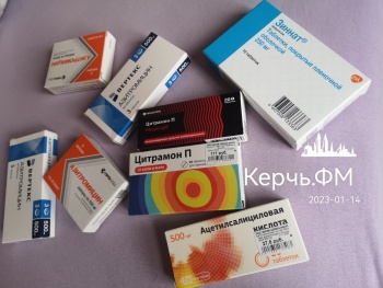 Новости » Общество: Аксёнов пригрозил главврачам больниц уголовными делами за отсутствие лекарств