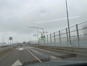 Светофор без зеленого, знаки улетели – керчане о путепроводе по ШГС