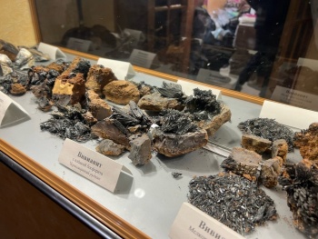 Керчане случайно нашли и посетили выставку минералов