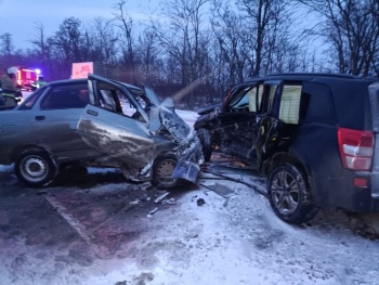 Новости » Криминал и ЧП: В серьезном ДТП на крымской трассе погиб водитель