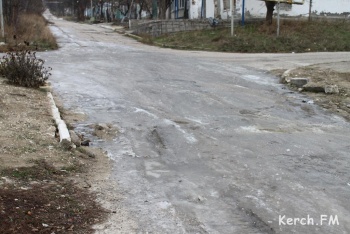 Новости » Общество: Гололёд, метель и ветер прогнозируют в Крыму на 14-15 февраля