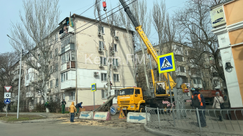 Новости » Общество: В Керчи перекрыли дорогу по улице Шлагбаумской