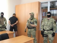 Новости » Криминал и ЧП: Житель Севастополя предстанет перед судом за изнасилование дочери