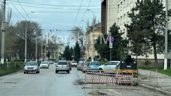 Новости » Общество: На Свердлова часть дороги подготовили к асфальтированию