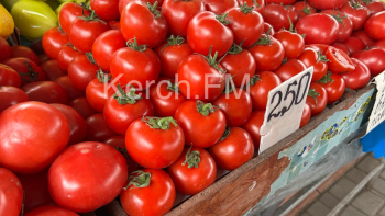 Новости » Общество: Обзор цен на овощи и фрукты на рынке на 14 апреля