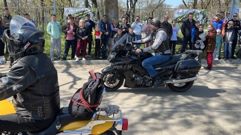 Антигонки на мотоциклах прошли в Керчи