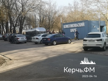 Пешеходный переход у Комсомольского парка в Керчи: это чудо, что никого не убили