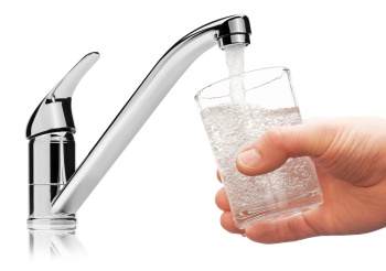 Новости » Общество: Не фильтровать воду из-под крана можно в Симферополе, Алуште и Ялте