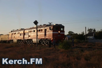Новости » Общество: У следующих через Крымский мост поездов отменяют остановки на полустанках