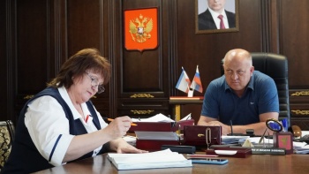 Новости » Общество: Глава администрации Керчи проведет следующий «телефонный» прием граждан 14 июня