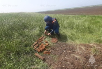 Новости » Общество: Патроны, гранаты и мины нашли и уничтожили в Ленинском районе