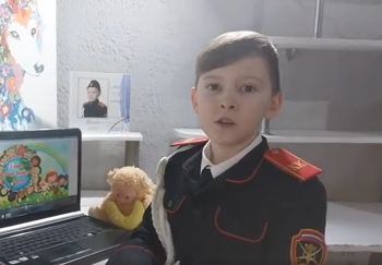 Новости » Общество: Маленький керчанин Яромир Мальков вместе с журналистами рассказал о правах детей
