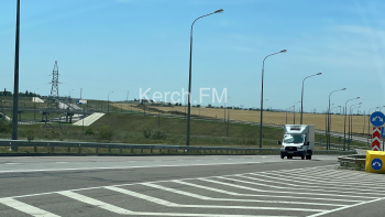 Новости » Общество: На въезде в Керчь снова просела дорога