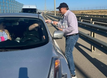 Новости » Общество: Прокуратура начала проверку из-за пробки на Крымском мосту