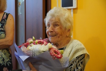 Новости » Общество: Керчанка отпраздновала 100-летний юбилей