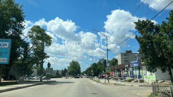 Новости » Общество: На Орджоникидзе больше недели не работает светофор