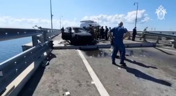 Следком опубликовал первое видео с места теракта на Крымском мосту