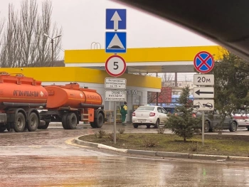 Новости » Общество: В Крыму заявили о полном обеспечении ГСМ, дизельным топливом и бензином