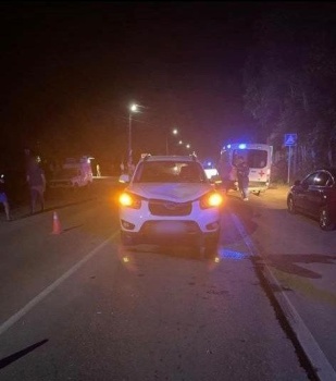 Новости » Криминал и ЧП: Водитель иномарки насмерть сбил женщину на дороге в Ленинском районе